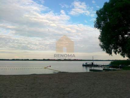 Dom przy jeziorze