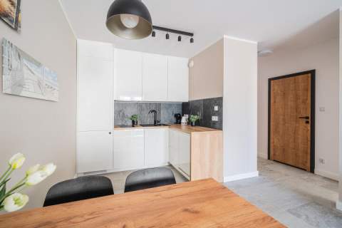 Nowe budownictwo, 2 pokoje w centrum,garaż,komórka