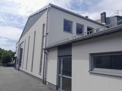 Budynek handlowo-usługowy 492m2 z dużym parkingiem