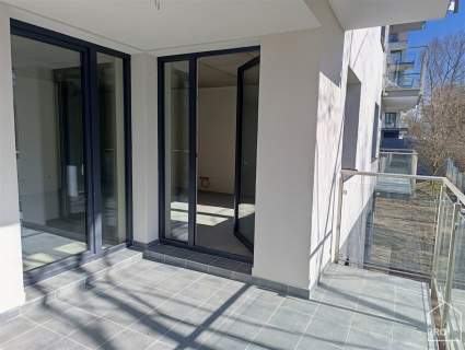 Apartament z tarasem i garderobą