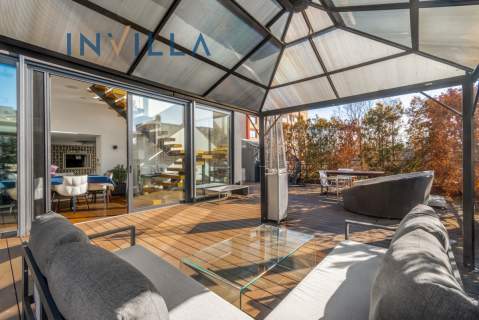 Penthouse na dachu z tarasem w sercu Powiśla