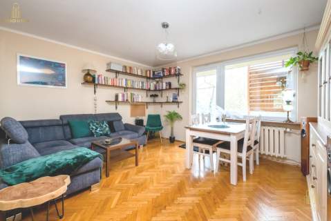  Trzy pokoje ul.Ciepła 2 piętro balkon parking