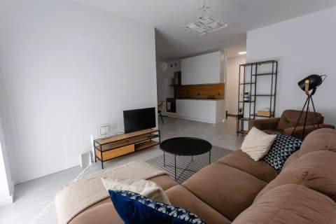 WYNAJEM APARTAMENT MAZOWIECKA PARK 2 POKOJE Z MIEJSCEM PARKINGOWYM