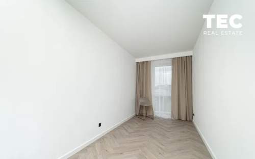 Czerwieńskiego 57m2 3 pokoje klima garaż