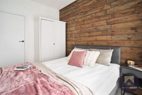 Unikalny Apartament w Mennica Residence