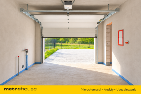 Bliźniak 140m2 działka 750 m2 garaż