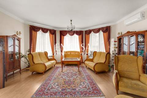 Miejska willa 400m2 w Komorowie