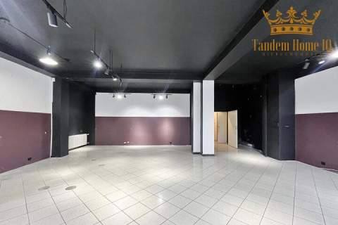 Lokal do wynajęcia 93m2, witryna, ruch pieszych, praga