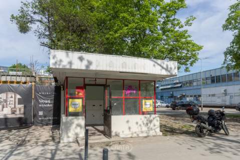 Lokal gastronomiczny/usługowy z ogródkiem i m.post