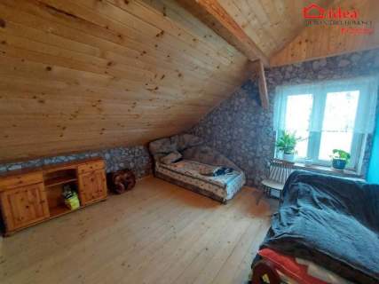 Dom na pieknej działce z fotowoltaiką