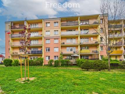 Mieszkanie na 2 piętrze w centrum Jarot