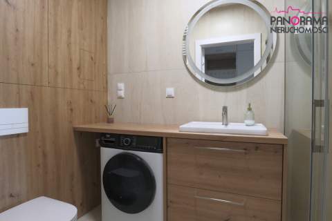 Nowe - 2 pokoje z miejscem w hali garażowej.