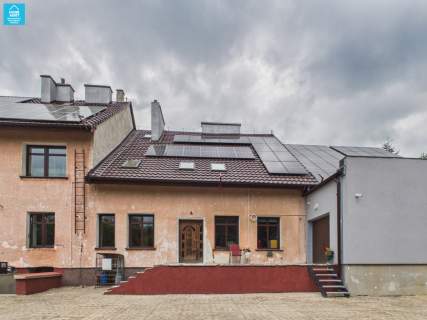 Prosperujący biznes z dużym mieszkaniem