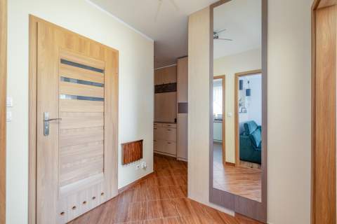 Wykończone 2 pok. Balkon 15m2 Hala Garażowa 