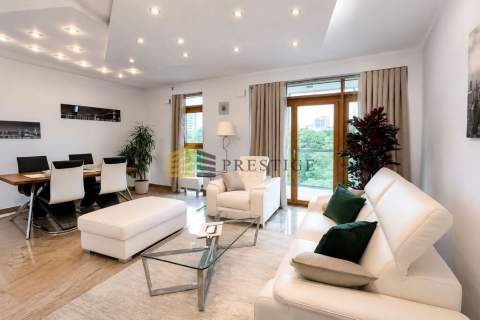 Apartament 63 m przy Arkadii Taras Garaż