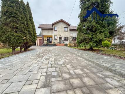 Dom wolnostojący z dużą działką 961 m 188 m