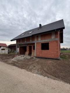 4 Pokoje Garaż w bryle SSO Polanowice