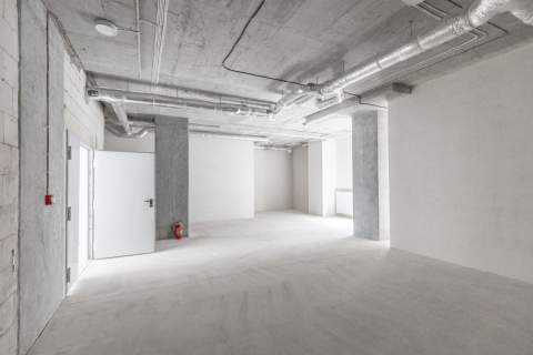 Lokal o pow. 145 m2 z witrynami Centrum