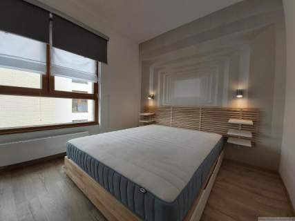 2pok. apartament dla wymagającego najemcy tuż nad Odrą