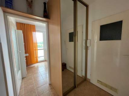 KAWALERKA Z OSOBNĄ KUCHNIĄ - 37 M2 - WIELICKA