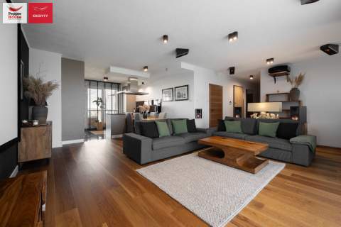 Apartament 90 m , 2 balkony, widok na Zatokę