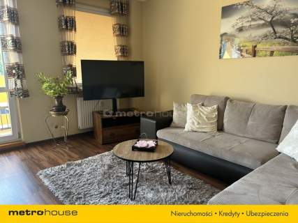 3 pokoje z balkonem i widokiem na góry