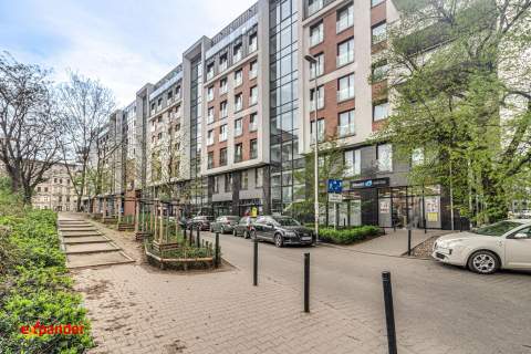 3-pokojowe, dwa balkony, komórka i MP, centrum