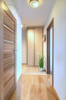 2 pokoje, duży balkon, m. post., komórka lok.