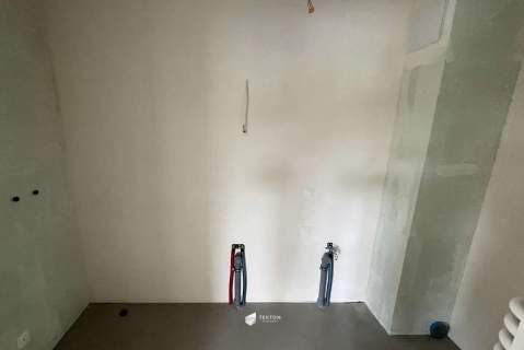 2 pokoje z dużym narożnym balkonem. Developerskie