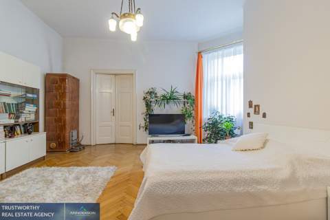 Mieszkanie w kamienicy w centrum Krakowa