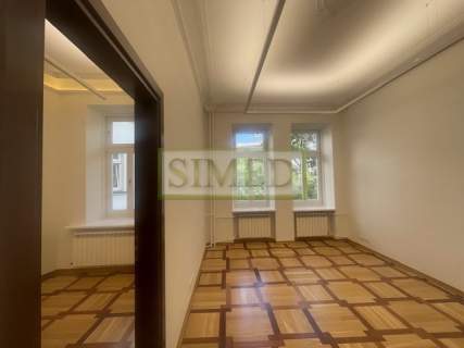Przedwojenna kamienica,dostęp24h,recepcja,cicho