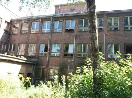 Budynek administracyjny ok. 4000 m działka