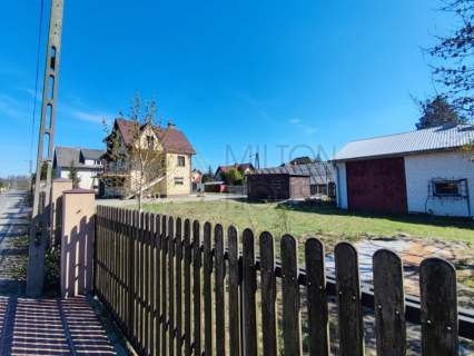 Duży dom i działka 2388m przy asfaltowej ulicy