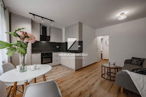 Dolinki, 2 pokoje po remoncie, 35 mkw, balkon