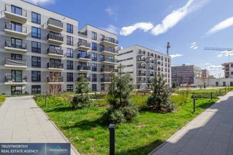 Górka Narodowa, 38 m2, 2 pokoje, loggia, tramwaj.