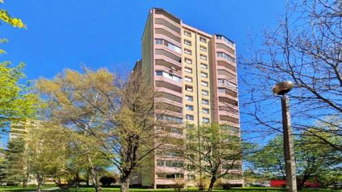 2 pokoje, osobna kuchnia, balkon ul. Strzelców
