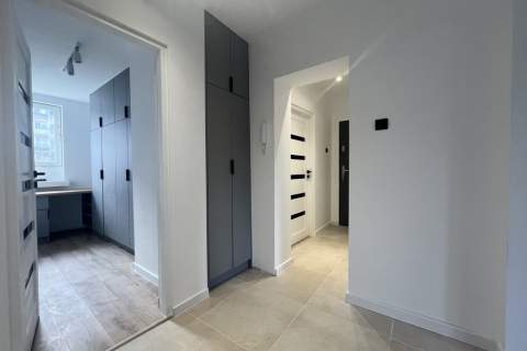 NOWE 4 POKOJE BALKON PO REMONCIE PARTER
