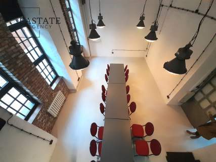 Lokal w stylu loftowym w zadbanej kamienicy nieopodal Dworca