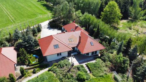 Wspaniała posiadłość 400m2 - blisko miasta