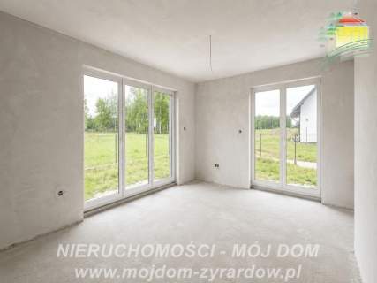 NOWOCZESNY DOM W ZABUDOWIE BLIŹNIACZEJ