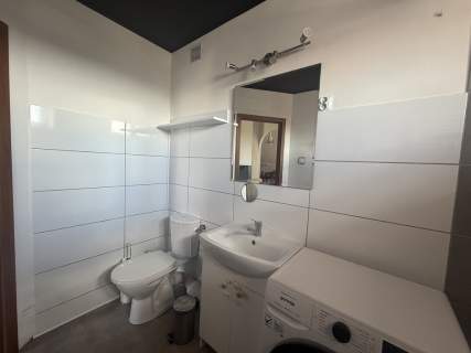 Dwa poziomy Widok na rzekę i las Balkon