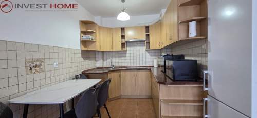 Koszarowa 17 blok, piwnica, balkon