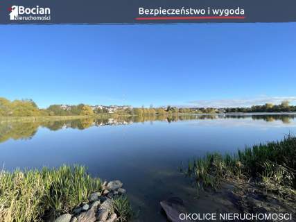 W pełni uzbrojona działka pod lasem Chwaszczyno