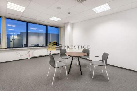 221m2 w biurowcu - Powiśle
