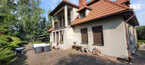8 pok I 250m2 I 25ar I dwa garaże I balkon