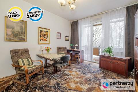 2 pok z balkonem.