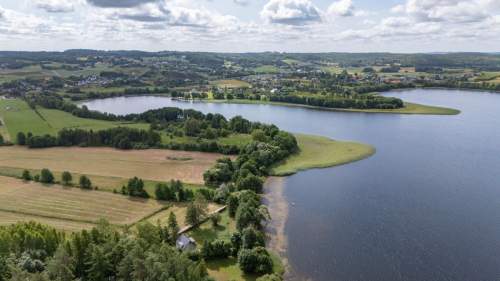 Działka budowlana nad jeziorem w Łapalicach