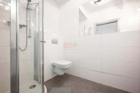 Mieszkanie przy rzece w apartamentowcu z 2012 roku 