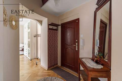 Plac Zawiszy / Oddzielna kuchnia / Duży balkon