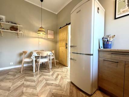 Osobna kuchnia/Klimatyzacja/Balkon 9m2/ Piwnica 7m